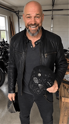 🔥Last Day 50% OFF 💀Handcrafted Skull & Thorn embroidered Flat Cap
