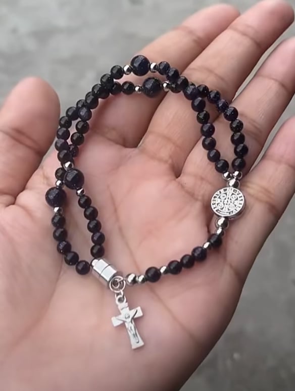 ✝️Handcrafted rosary bracelets📿