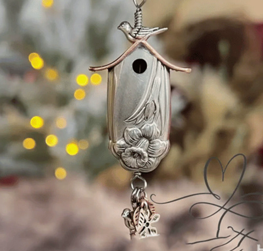 🐦Birdhouse Necklace • The 1951 "Magnolia" Birdhouse Alloy ✨🎉
