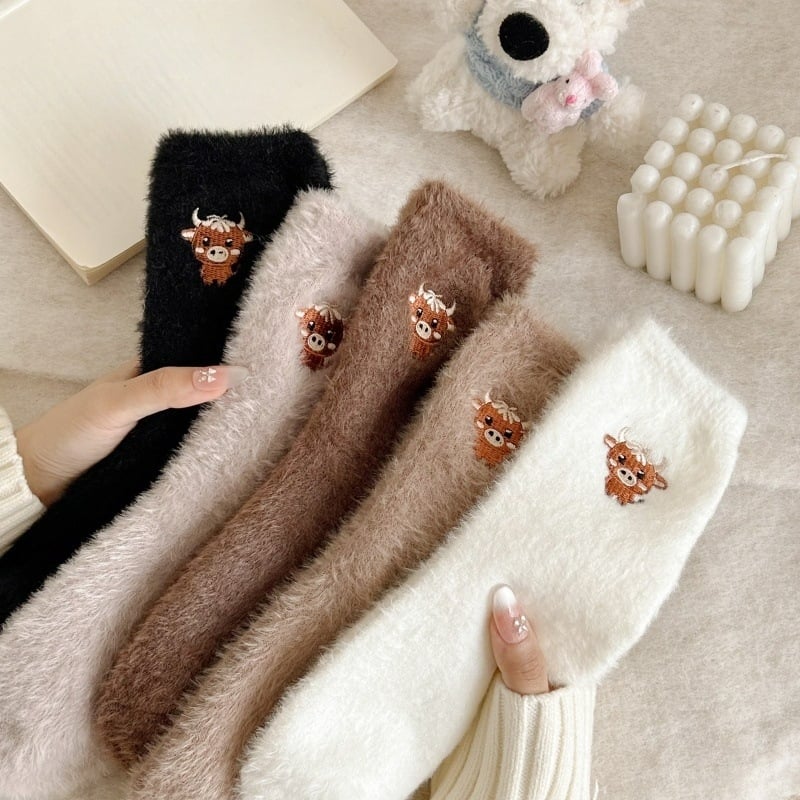 5 Pairs Cartoon Highland Cow Plush Socks for Cold-Free Home Comfort Warmth