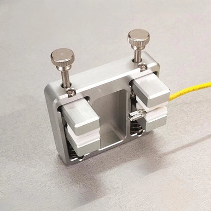 Heavy-duty aluminum welding clamp with temperature-resistant jaw for circuit board mounting, soldering wire clamp