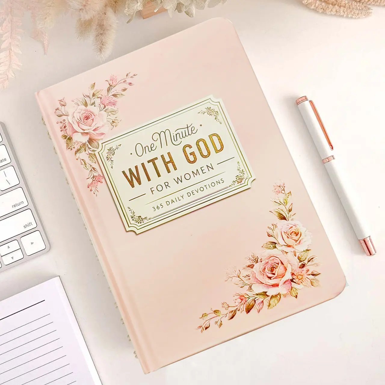 One Minute with God for WoMen, 365 Days Devotional Journal, Portable Daily Reflections NoteBook, Perfect Gift for Holidays Birthdays Christmas New Year, Self Improvement Journal