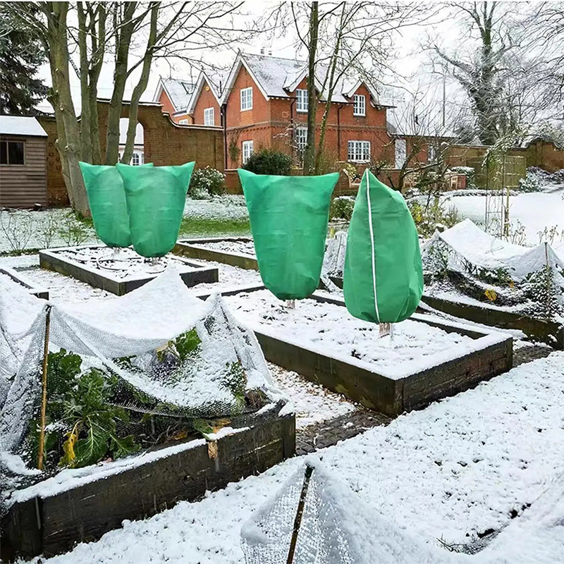 🎃Halloween Offer: 50% Off!🌿Plant Protection Covers with Drawstring – Breathable Winter Fleece Jackets
